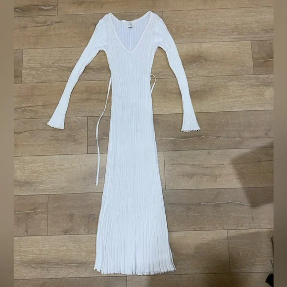 DISSH Ivory Knit Dress - Picture 5 of 7